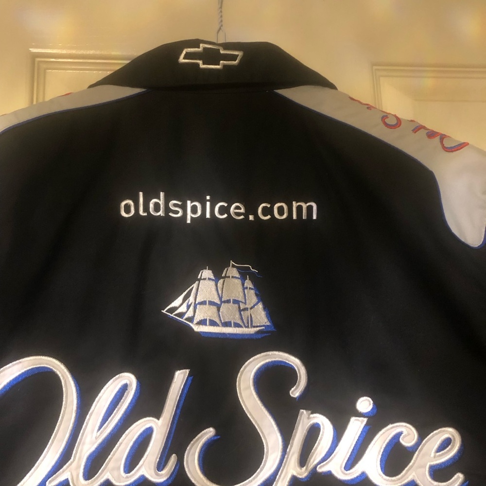 Be the coolest in the room with this OLD SPICE  racing shirt - Picture 5 of 6